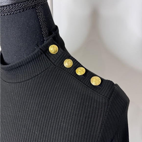 Express Black Women’s Gold Shoulder Buttons Long Sleeve Top (XS) - Picture 4 of 8